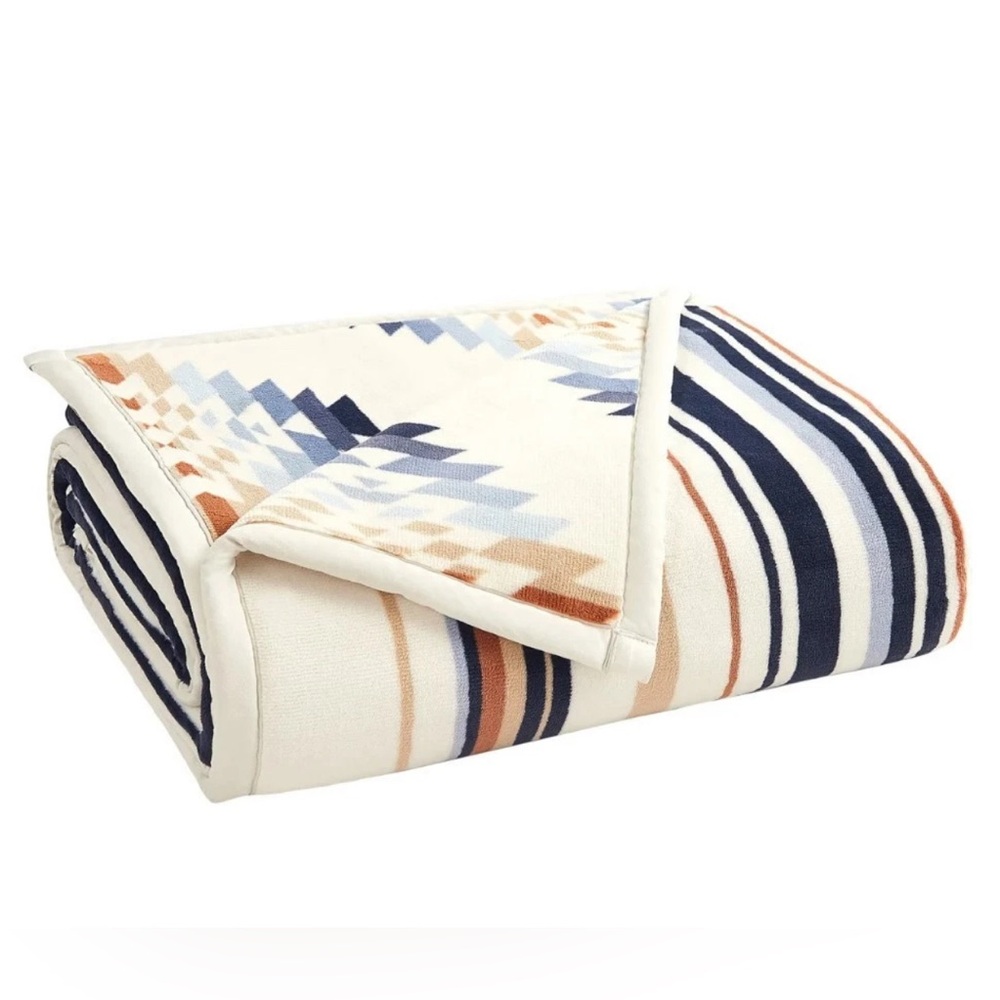 Pendleton Reversible Plush Throw Blanket 50"x70" PolyesterSuede - Savanna Stripe - Picture 5 of 5